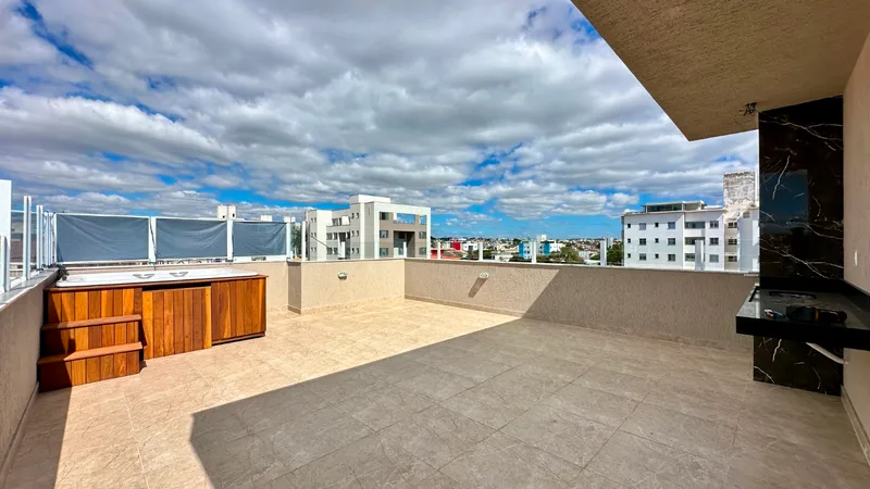 Cobertura com 3 quartos e elevador à venda no Santa Branca