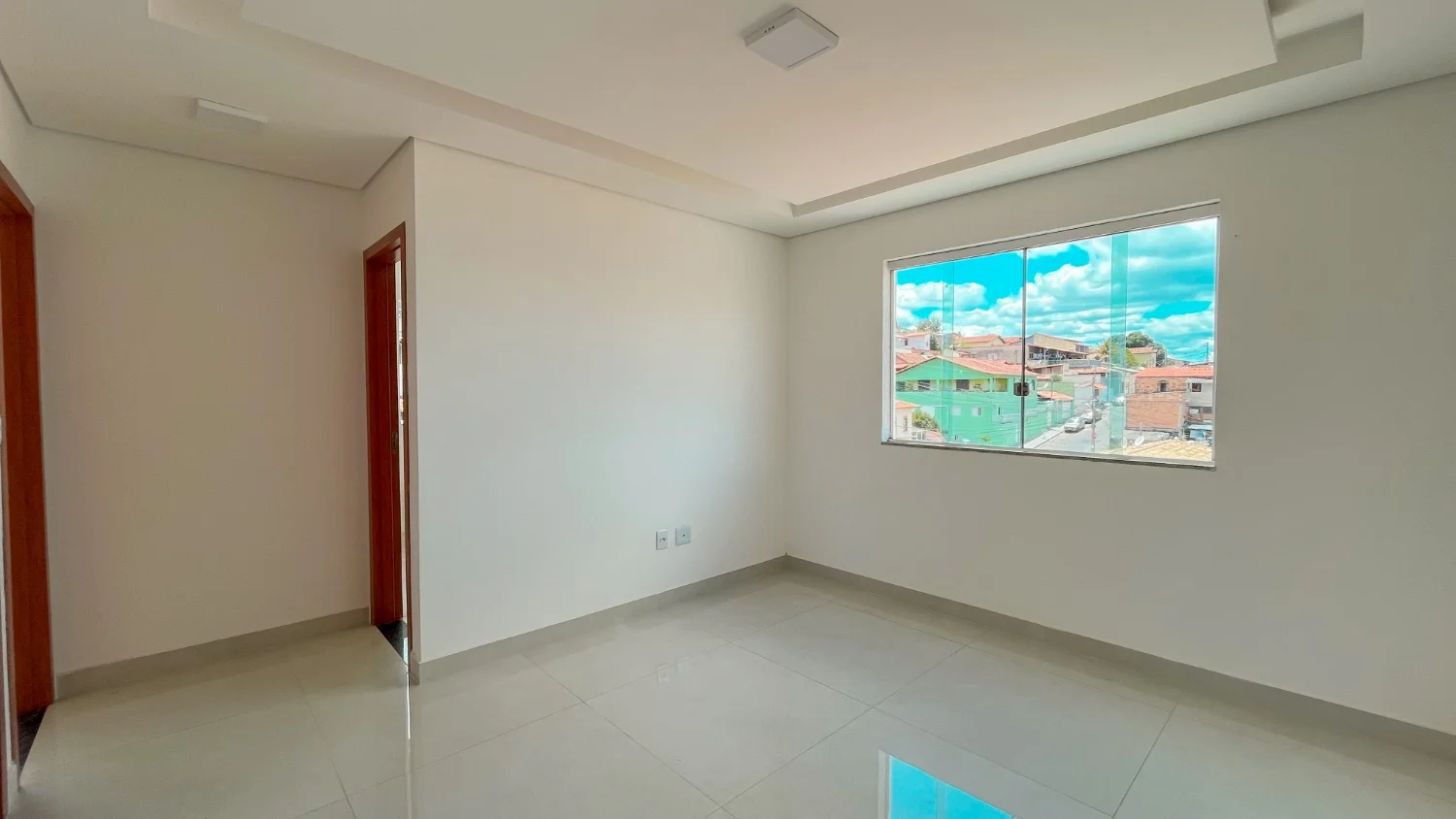 Apartamento com 2 quartos e elevador à venda no Jardim Leblon