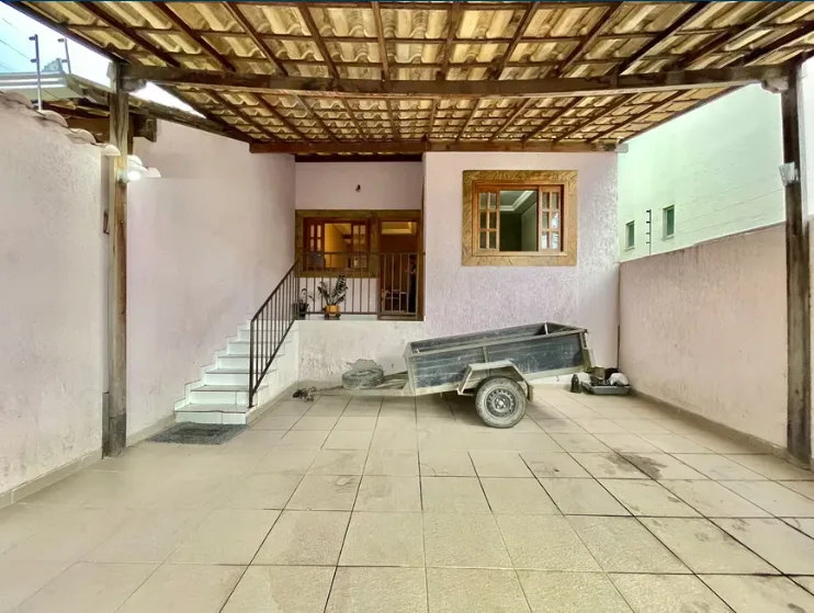Casa com 3 quartos à venda no Santa Amélia