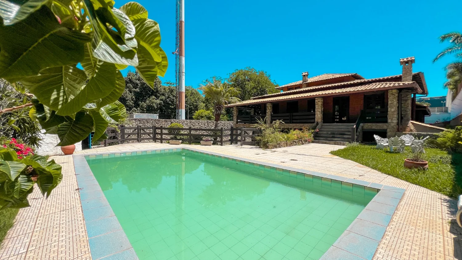 Casa com lazer e 6 quartos à venda no São Luíz