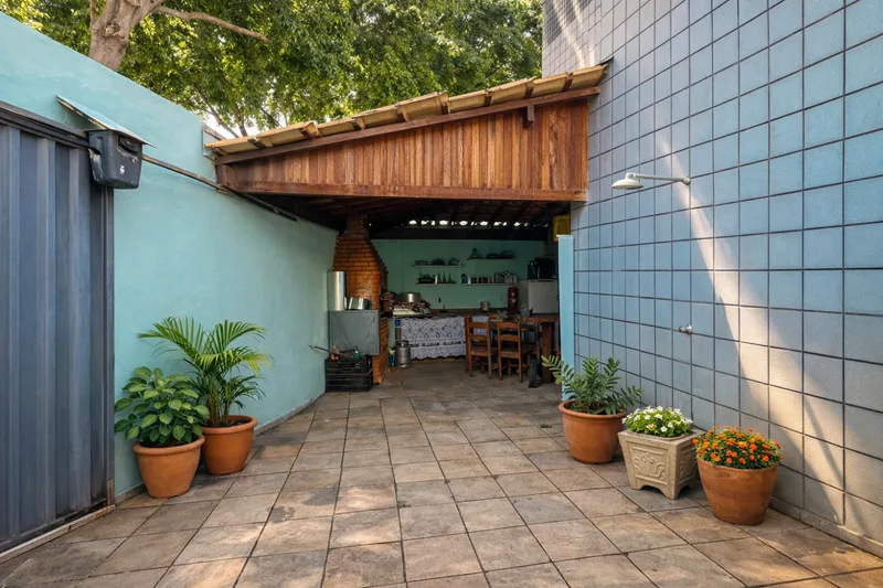 Área privativa com 3 quartos e espaço gourmet à venda no Santa Amélia