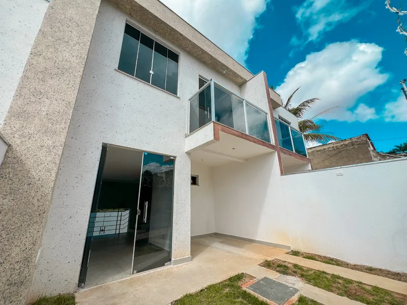 Casa com 3 quartos à venda no Letícia