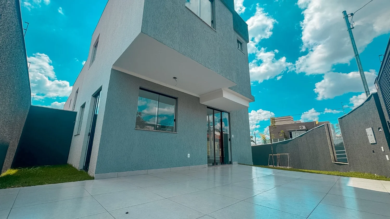 Casa com 3 quartos à venda no Santa Amélia
