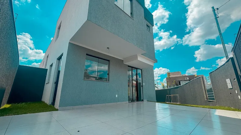 Casa com 3 quartos à venda no Santa Amélia