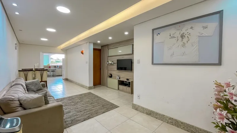 Casa com 4 quartos e 1 suíte à venda no Santa Amélia