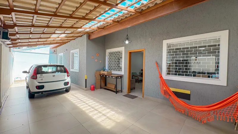 Casa geminada com 3 quartos à venda no Santa Mônica